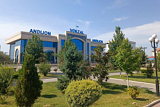 Mimaki UJV100 и Mimaki CG-130SRIII установлены на предприятии в Андижане