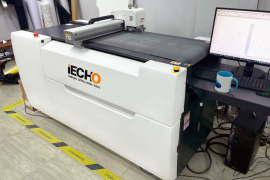 Инсталляцию планшетного режущего плоттера iECHO PK в РПК "IZBA"