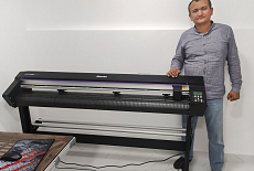 Комплекс из Mimaki JV100 и Mimaki CG-130AR установлен в компании "Uz Time"