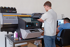 Установка УФ-принтера Mimaki UJF-3042 MkII﻿ в оргкомитете саммита ШОС в Самарканде