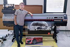 На производстве "Creative media" запущен УФ-принтер Mimaki UJV100