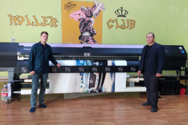 Доминирование Mimaki SWJ-320 на рынке натяжных потолков с фотопечатью